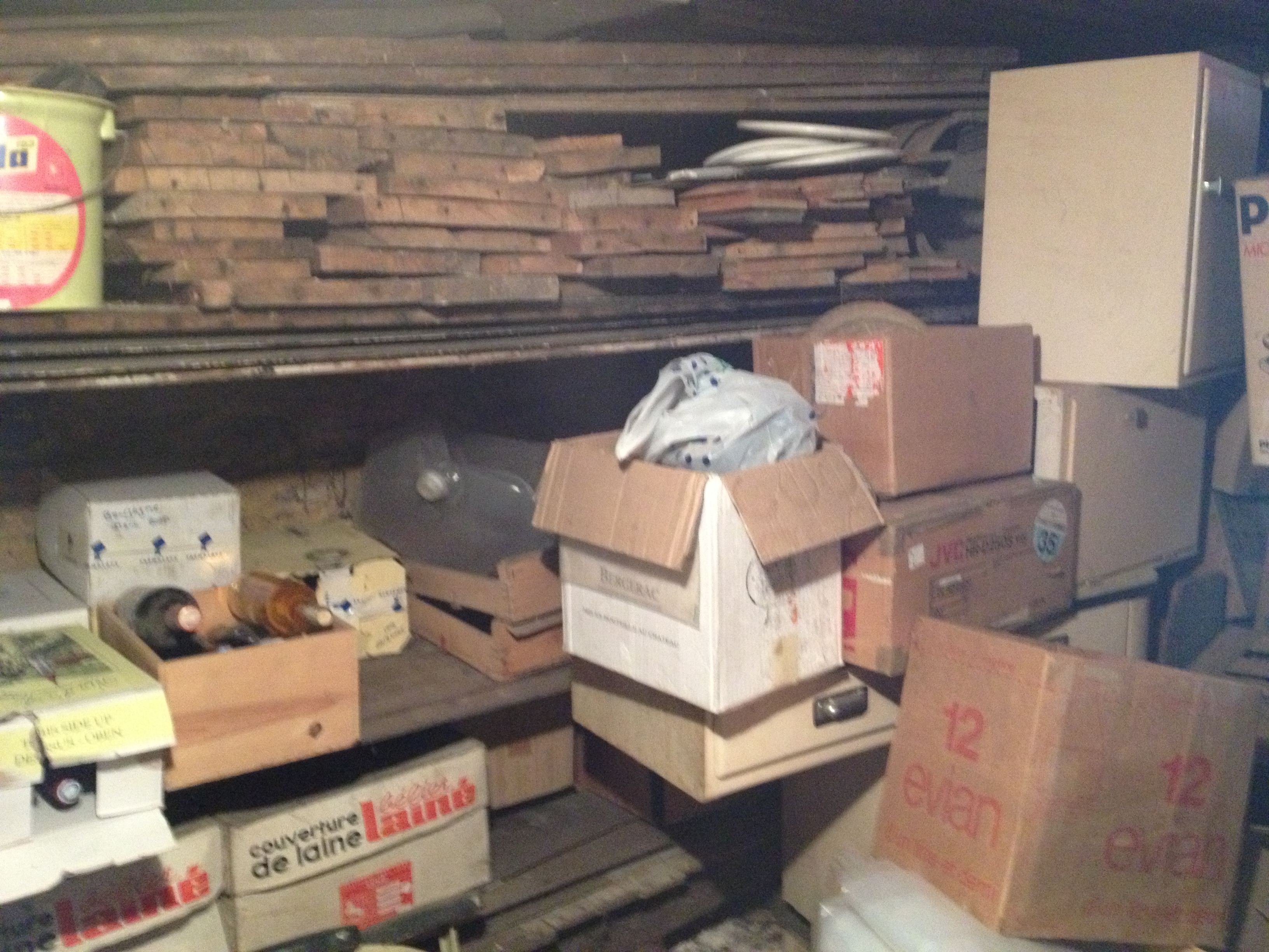 debarras35 se charge de debarrasser vos caves, greniers, maisons, bureaux.........dans tout le 35 et...